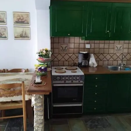Casa vacanze Cosy Maisonette Close To Poros,epidauros,nafplio *